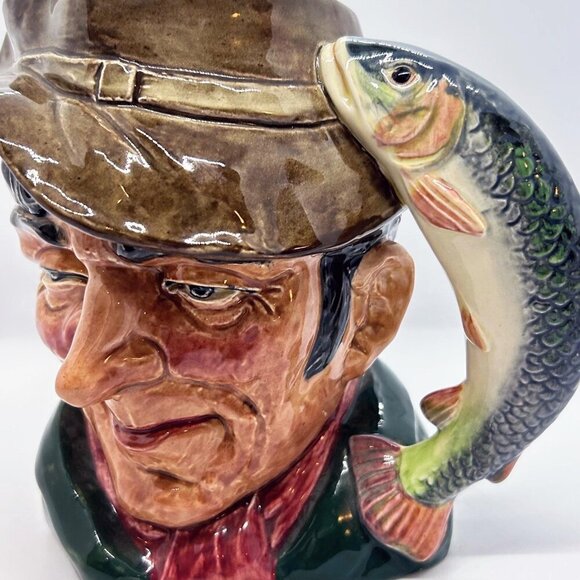 Vintage Royal Doulton 1950's Large Toby mug pitcher, fisherman The Poacher - Picture 5 of 10